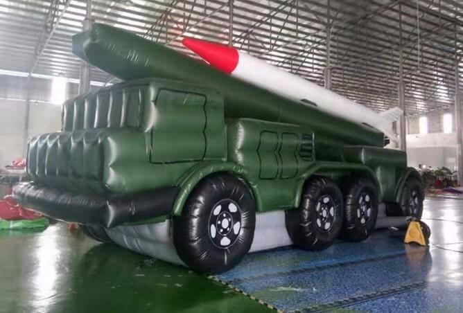 陆川小型导弹车